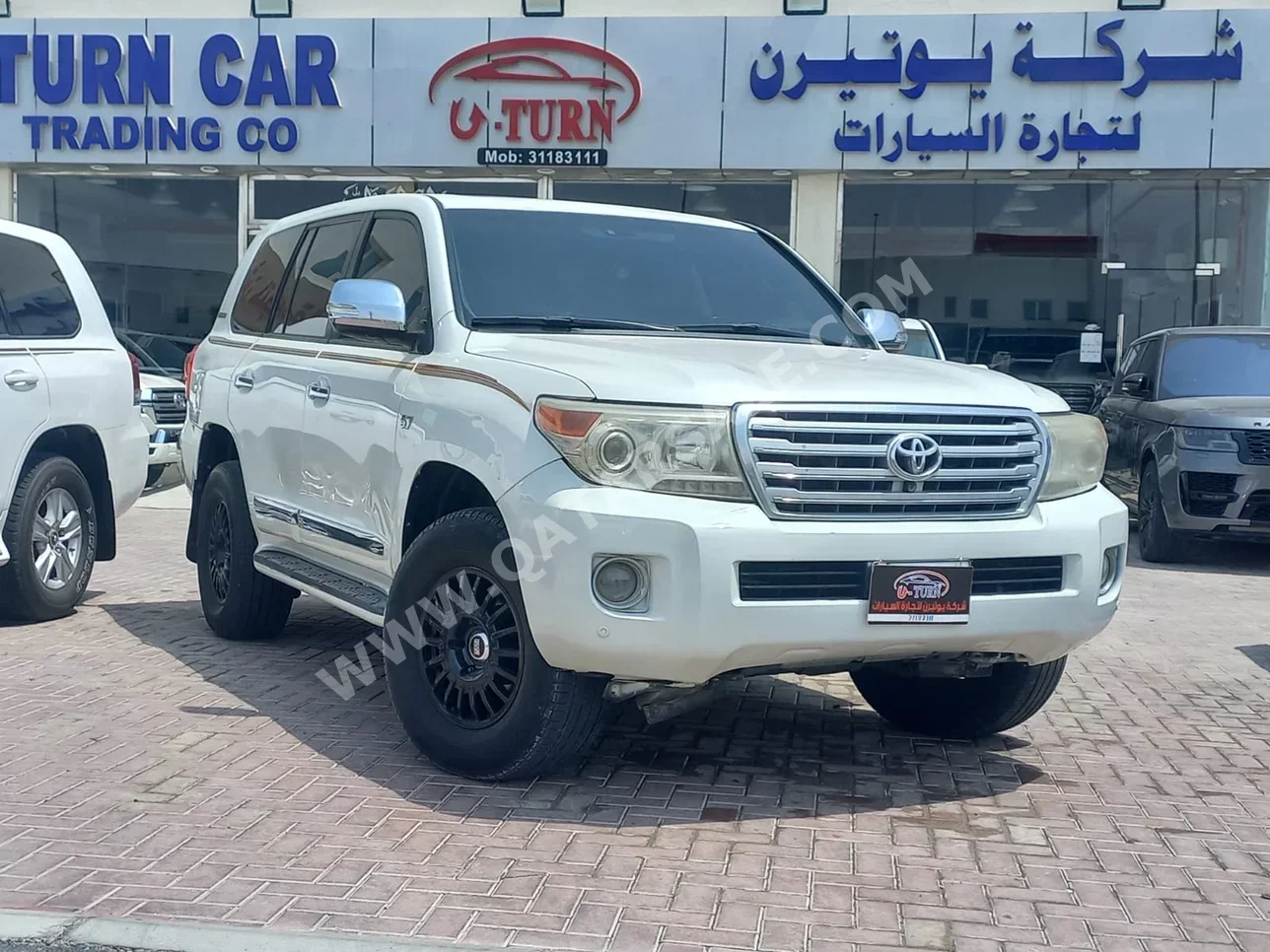 Toyota  Land Cruiser  VXR  2013  Automatic  212,000 Km  8 Cylinder  Four Wheel Drive (4WD)  SUV  White