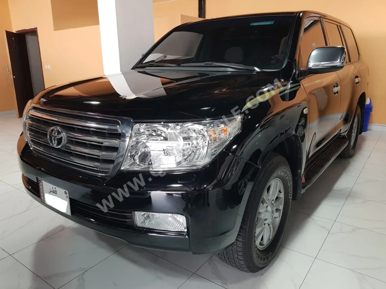 Toyota  Land Cruiser  GXR  2011  Automatic  550,000 Km  8 Cylinder  Four Wheel Drive (4WD)  SUV  Black