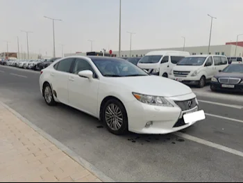 Lexus  ES  350  2013  Automatic  119,000 Km  6 Cylinder  Rear Wheel Drive (RWD)  Sedan  White