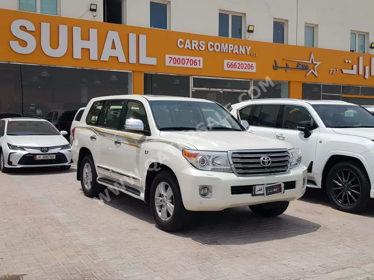 Toyota  Land Cruiser  VXR  2015  Automatic  337,000 Km  8 Cylinder  Four Wheel Drive (4WD)  SUV  White