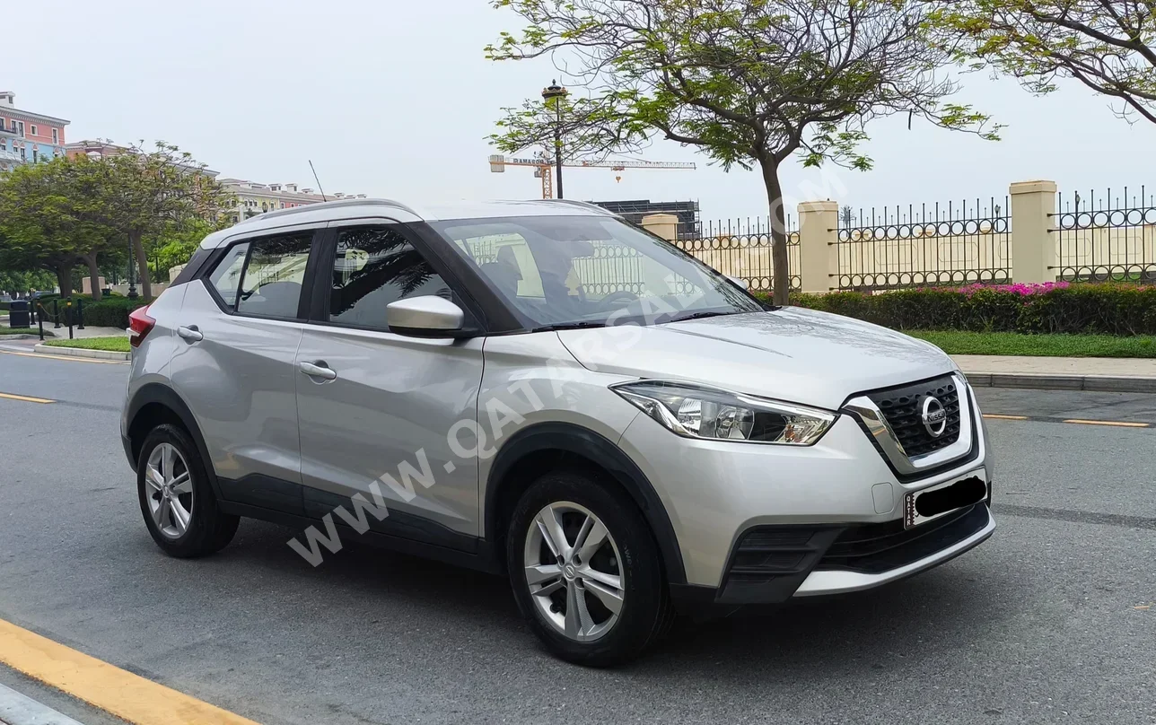 Nissan  Kicks  2020  Automatic  23,000 Km  4 Cylinder  Front Wheel Drive (FWD)  SUV  Silver