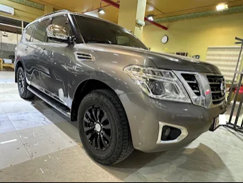 Nissan  Patrol  LE  2014  Automatic  180,000 Km  8 Cylinder  Four Wheel Drive (4WD)  SUV  Gray