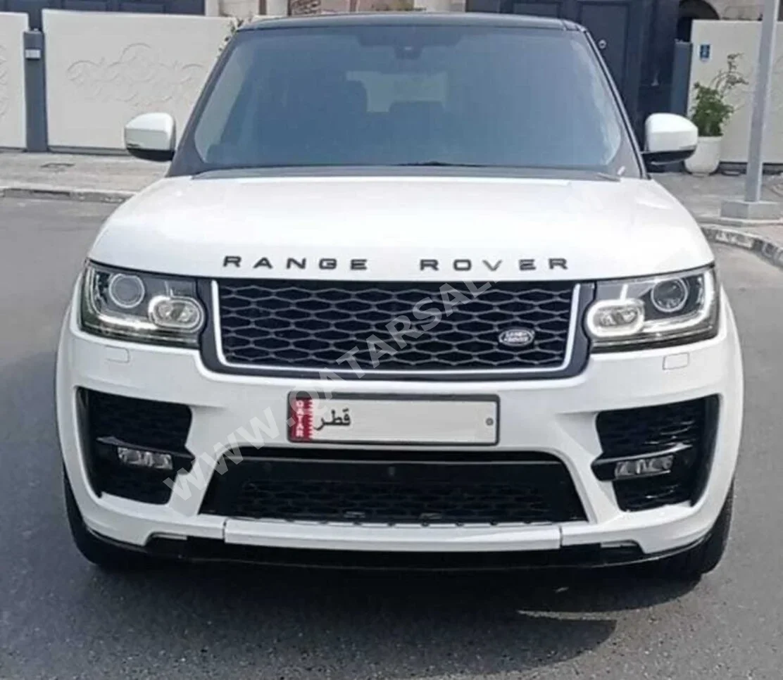 Land Rover  Range Rover  Vogue  2015  Automatic  103,500 Km  8 Cylinder  Four Wheel Drive (4WD)  SUV  White
