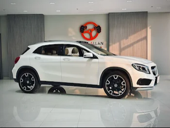 Mercedes-Benz  GLA  250  2019  Automatic  40,000 Km  4 Cylinder  Rear Wheel Drive (RWD)  Hatchback  White