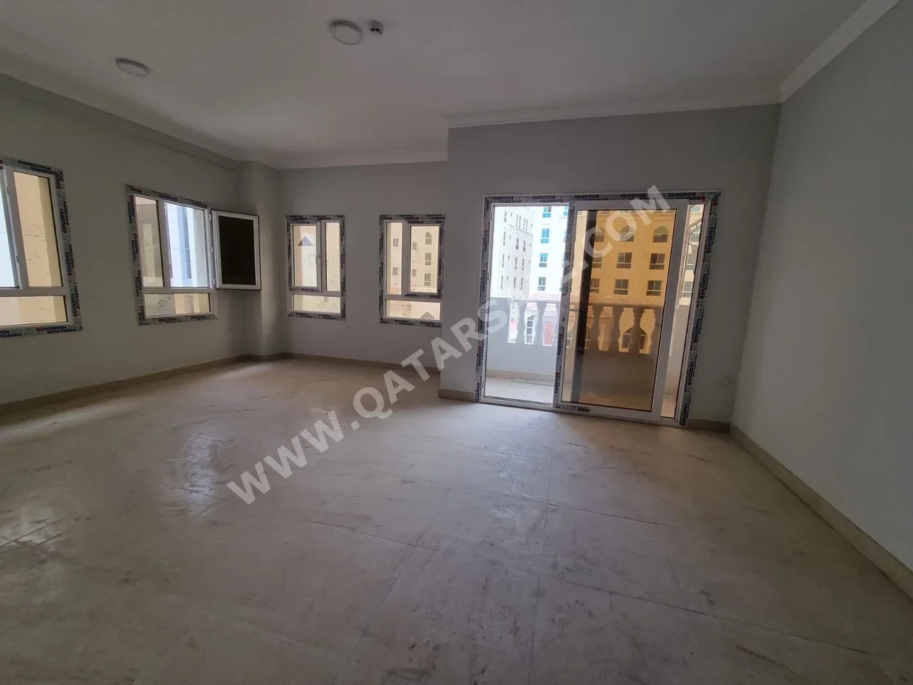 3 Bedrooms  Apartment  in Doha -  Fereej Al Nasr  Not Furnished