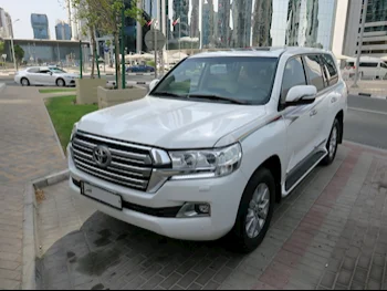 Toyota  Land Cruiser  GXR  2018  Automatic  94,000 Km  8 Cylinder  Four Wheel Drive (4WD)  SUV  White