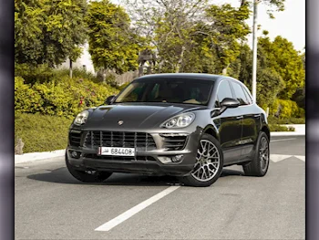 Porsche  Macan  S  2015  Automatic  70,000 Km  6 Cylinder  Four Wheel Drive (4WD)  SUV  Gray