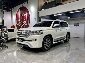 Toyota  Land Cruiser  VXS  2018  Automatic  160,000 Km  8 Cylinder  Four Wheel Drive (4WD)  SUV  White