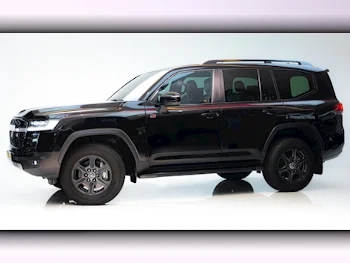 Toyota  Land Cruiser  GR Sport Twin Turbo  2023  Automatic  17٬000 Km  6 Cylinder  Four Wheel Drive (4WD)  SUV  Black  With Warranty