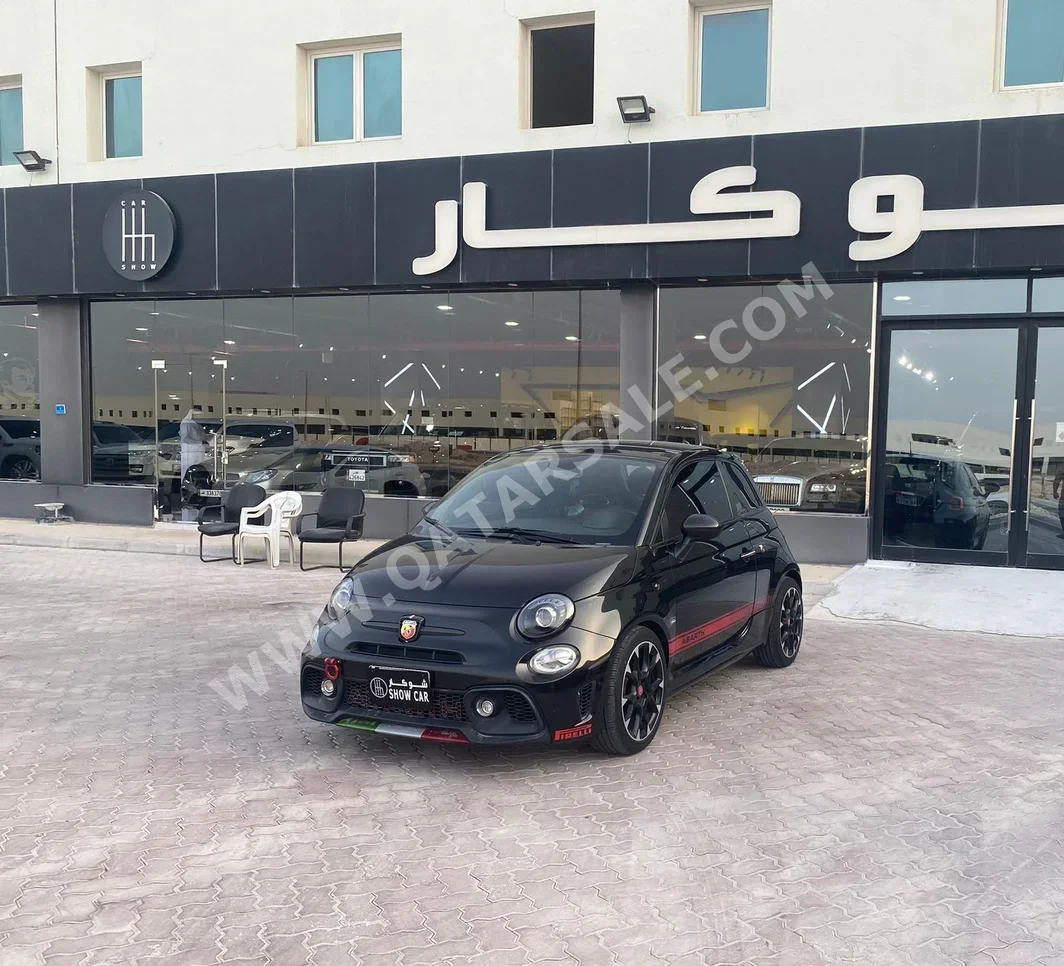 Fiat  595  Abarth  2013  Automatic  83,000 Km  4 Cylinder  Front Wheel Drive (FWD)  Hatchback  Black