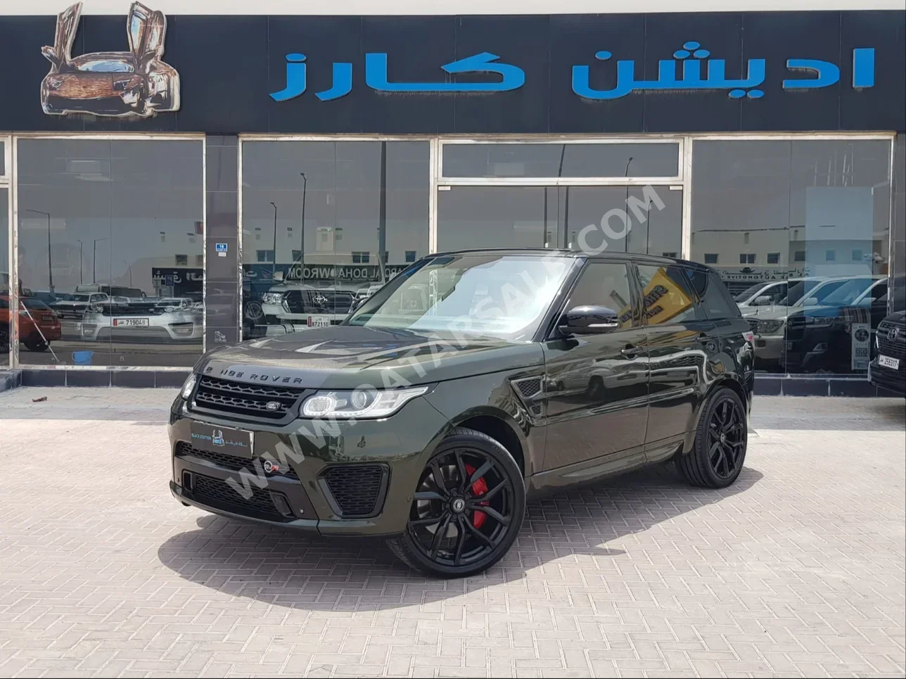 Land Rover  Range Rover  Sport  2014  Automatic  209,000 Km  8 Cylinder  Four Wheel Drive (4WD)  SUV  Green