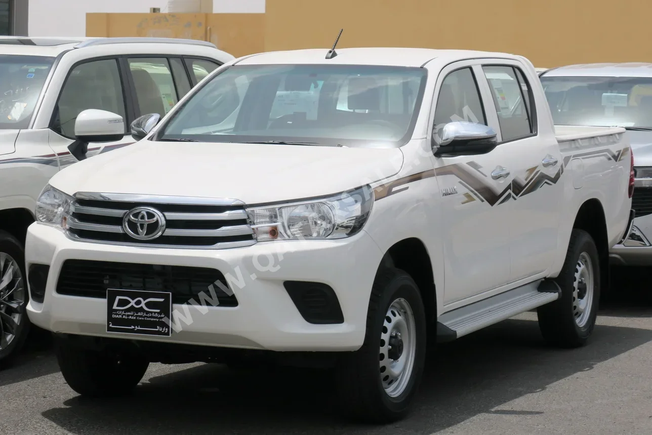 Toyota  Hilux  2024  Automatic  0 Km  4 Cylinder  Four Wheel Drive (4WD)  Pick Up  White  With Warranty