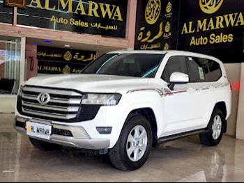  Toyota  Land Cruiser  GXR Twin Turbo  2022  Automatic  83,000 Km  6 Cylinder  Four Wheel Drive (4WD)  SUV  White  With Warranty