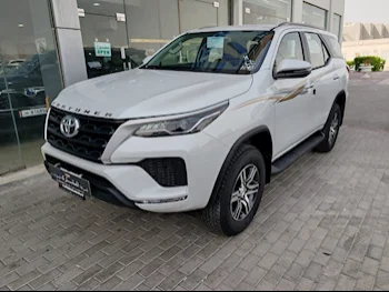  Toyota  Fortuner  2024  Automatic  0 Km  4 Cylinder  Four Wheel Drive (4WD)  SUV  Pearl  With Warranty