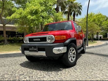 Toyota  FJ Cruiser  2015  Automatic  87,000 Km  6 Cylinder  Four Wheel Drive (4WD)  SUV  Red