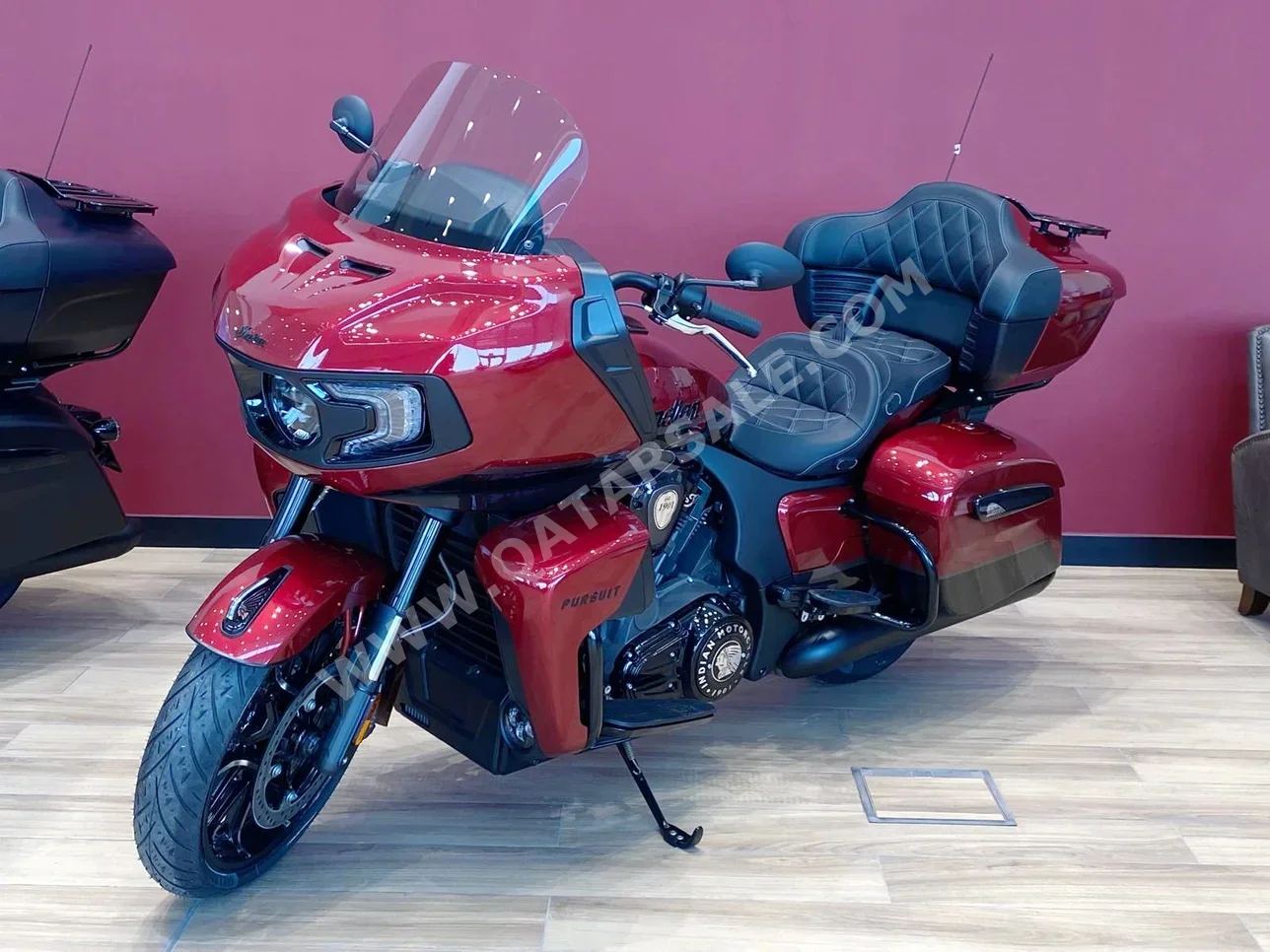 Indian Motors  PURSUIT DARK HORSE - PREMIUM STRYKER -  2023 - Color Red -  Warranty