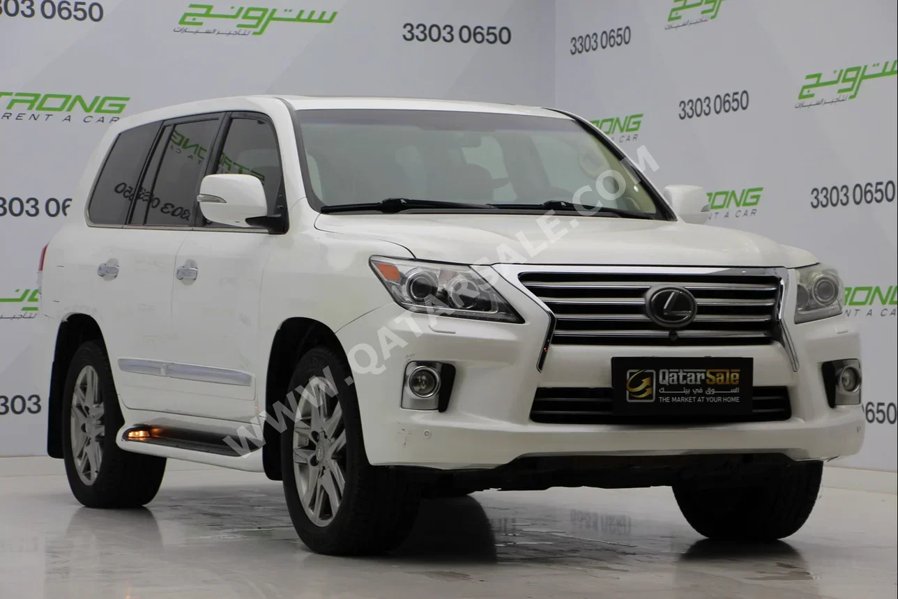 Lexus  LX  570  2013  Automatic  296,600 Km  8 Cylinder  Four Wheel Drive (4WD)  SUV  White