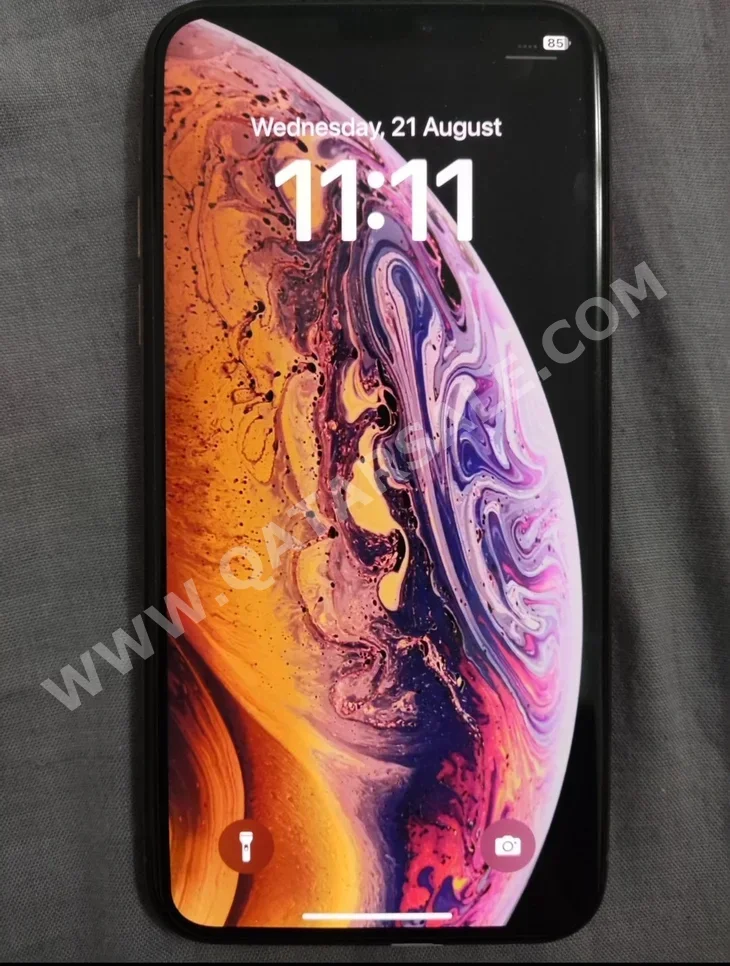 Apple  - iPhone  - Xs  - Gold  - 64 GB