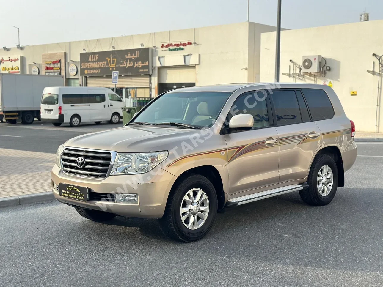 Toyota  Land Cruiser  GX  2010  Automatic  335,000 Km  6 Cylinder  Four Wheel Drive (4WD)  SUV  Gold