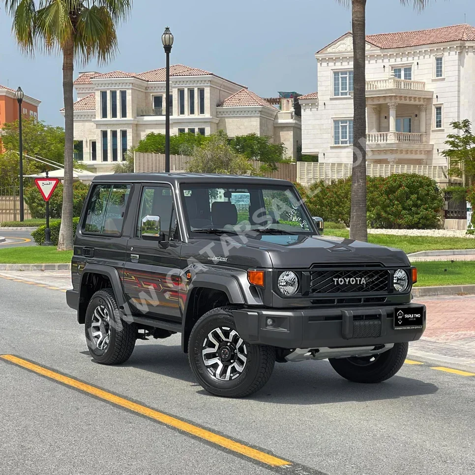 Toyota  Land Cruiser  Hard Top  2024  Automatic  0 Km  6 Cylinder  Four Wheel Drive (4WD)  SUV  Gray  With Warranty