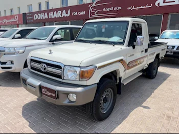 Toyota  Land Cruiser  LX  2021  Manual  22,000 Km  6 Cylinder  Four Wheel Drive (4WD)  Pick Up  White