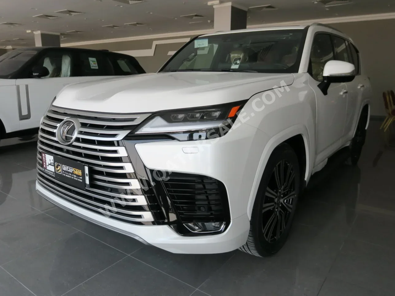 Lexus  LX  600 Luxury  2024  Automatic  0 Km  6 Cylinder  Four Wheel Drive (4WD)  SUV  White  With Warranty