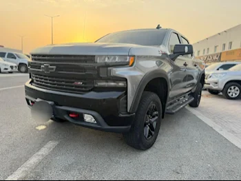 Chevrolet  Silverado  LT  2020  Automatic  125,000 Km  8 Cylinder  Four Wheel Drive (4WD)  Pick Up  Gray