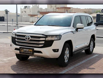 Toyota  Land Cruiser  GXR Twin Turbo  2023  Automatic  17,000 Km  6 Cylinder  Four Wheel Drive (4WD)  SUV  White  With Warranty