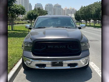 Dodge  Ram  1500 Laramie  2015  Automatic  140,000 Km  6 Cylinder  Four Wheel Drive (4WD)  Pick Up  Silver