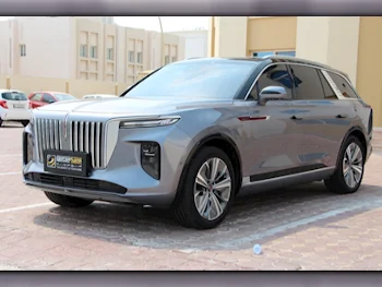 Hongqi  E-HS9  2023  Automatic  11,000 Km  0 Cylinder  Four Wheel Drive (4WD)  SUV  Silver  With Warranty