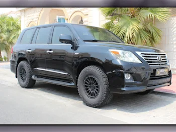 Lexus  LX  570  2010  Automatic  244,000 Km  8 Cylinder  Four Wheel Drive (4WD)  SUV  Black