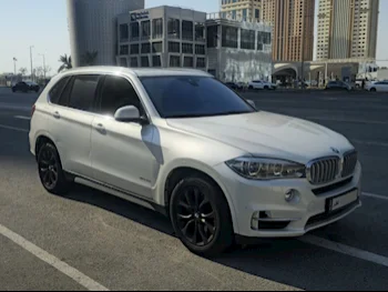 BMW  X-Series  X5  2016  Automatic  87,000 Km  8 Cylinder  Four Wheel Drive (4WD)  SUV  White