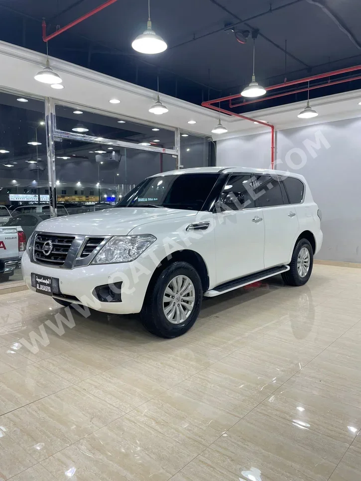 Nissan  Patrol  2017  Automatic  173,500 Km  6 Cylinder  Four Wheel Drive (4WD)  SUV  White