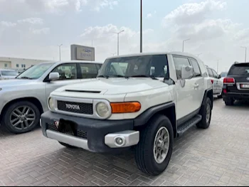 Toyota  FJ Cruiser  2013  Automatic  245,000 Km  6 Cylinder  Four Wheel Drive (4WD)  SUV  White