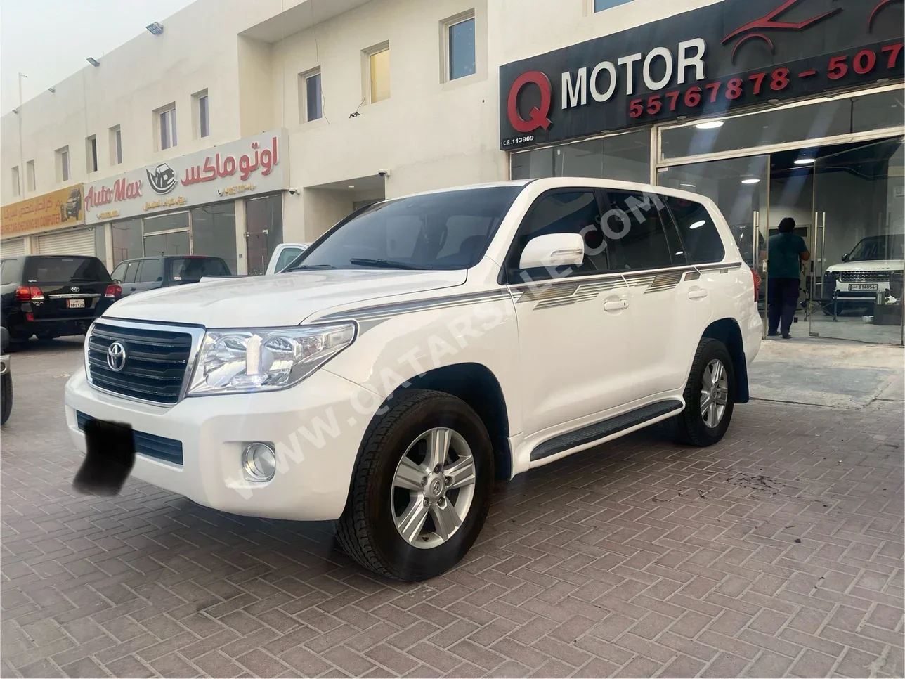 Toyota  Land Cruiser  GX  2011  Automatic  345,000 Km  6 Cylinder  Four Wheel Drive (4WD)  SUV  White