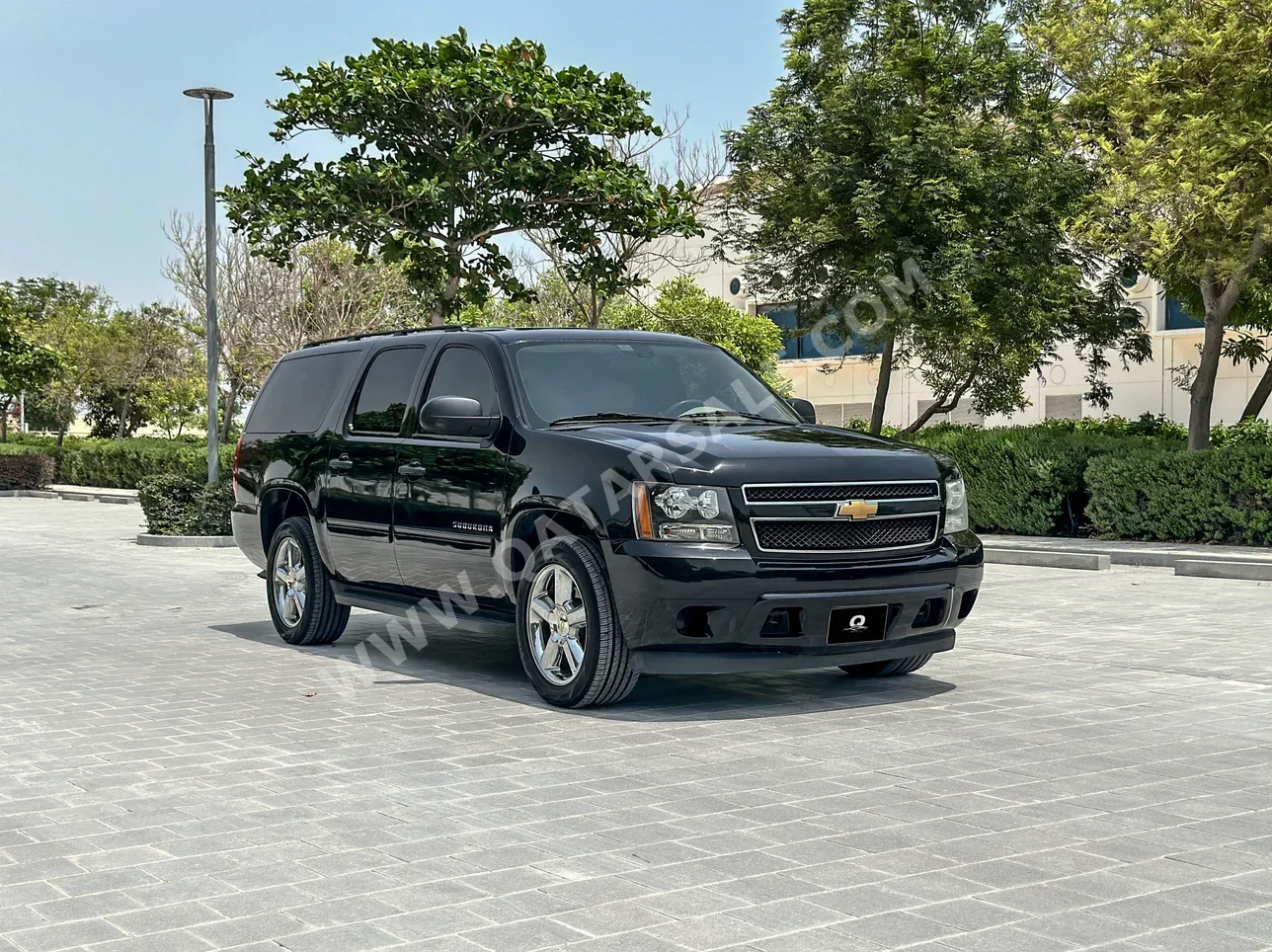 Chevrolet  Suburban  2013  Automatic  257٬000 Km  8 Cylinder  Four Wheel Drive (4WD)  SUV  Blue