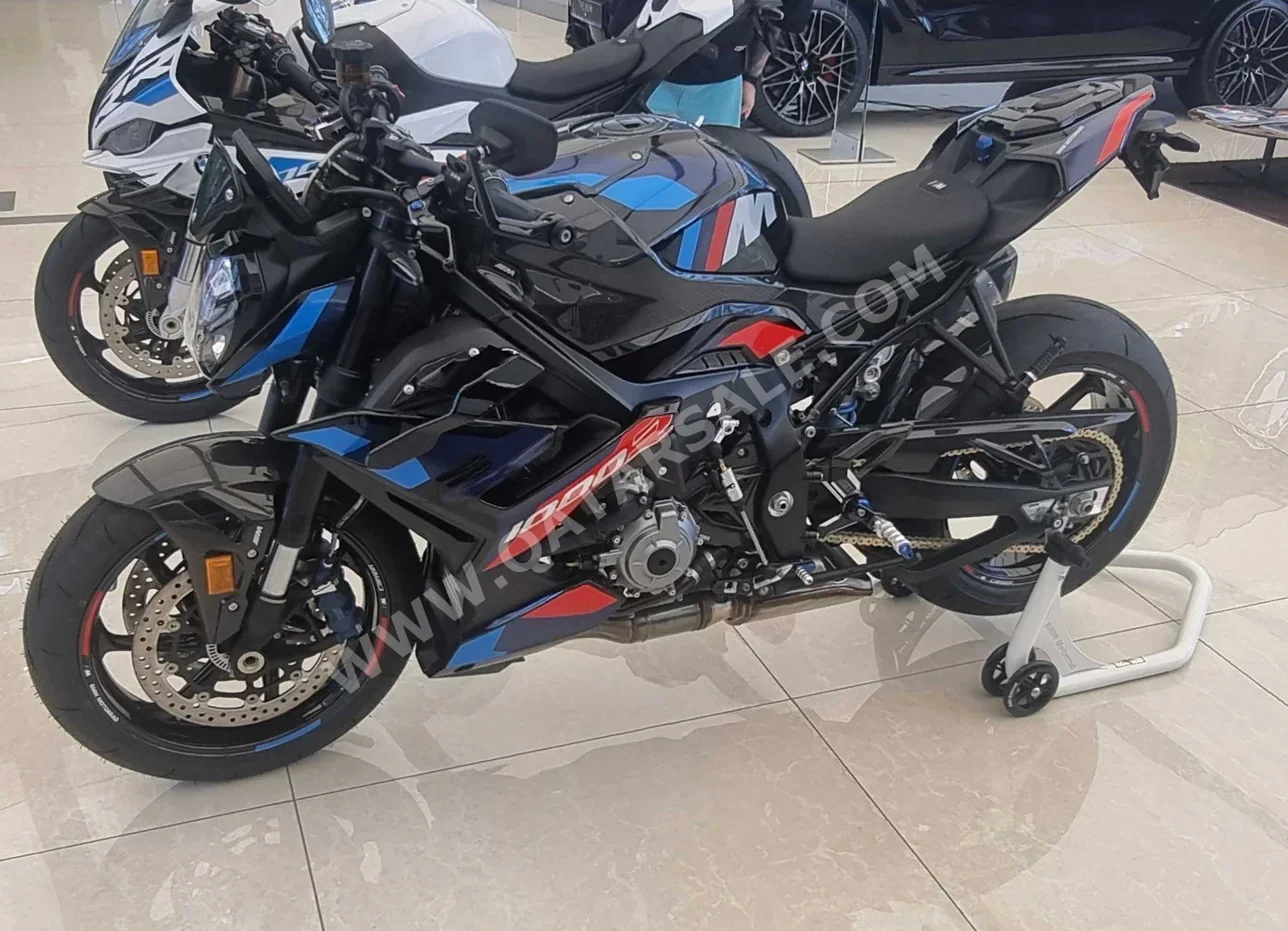 BMW  M 1000 RR -  2023 - Color Black -  Warranty