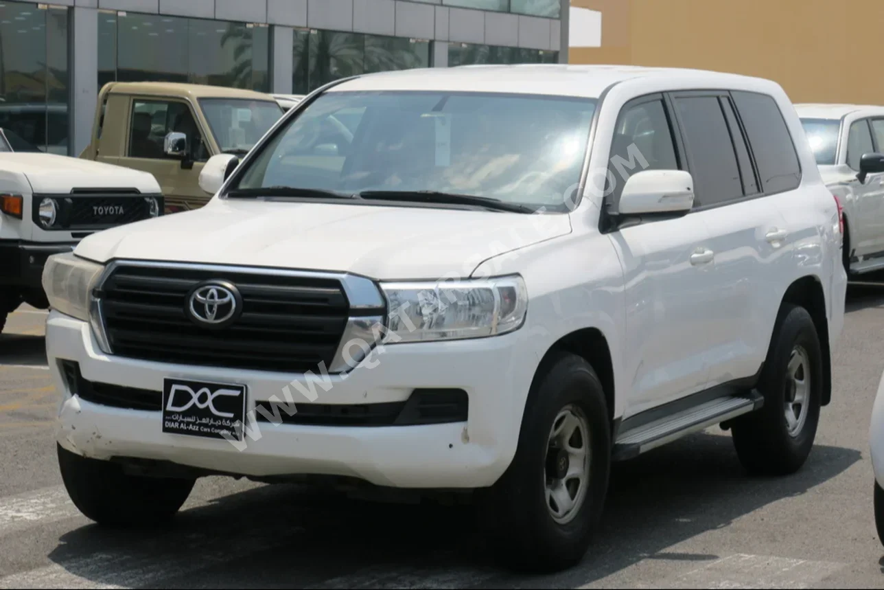 Toyota  Land Cruiser  GX  2018  Automatic  390,000 Km  6 Cylinder  Four Wheel Drive (4WD)  SUV  White