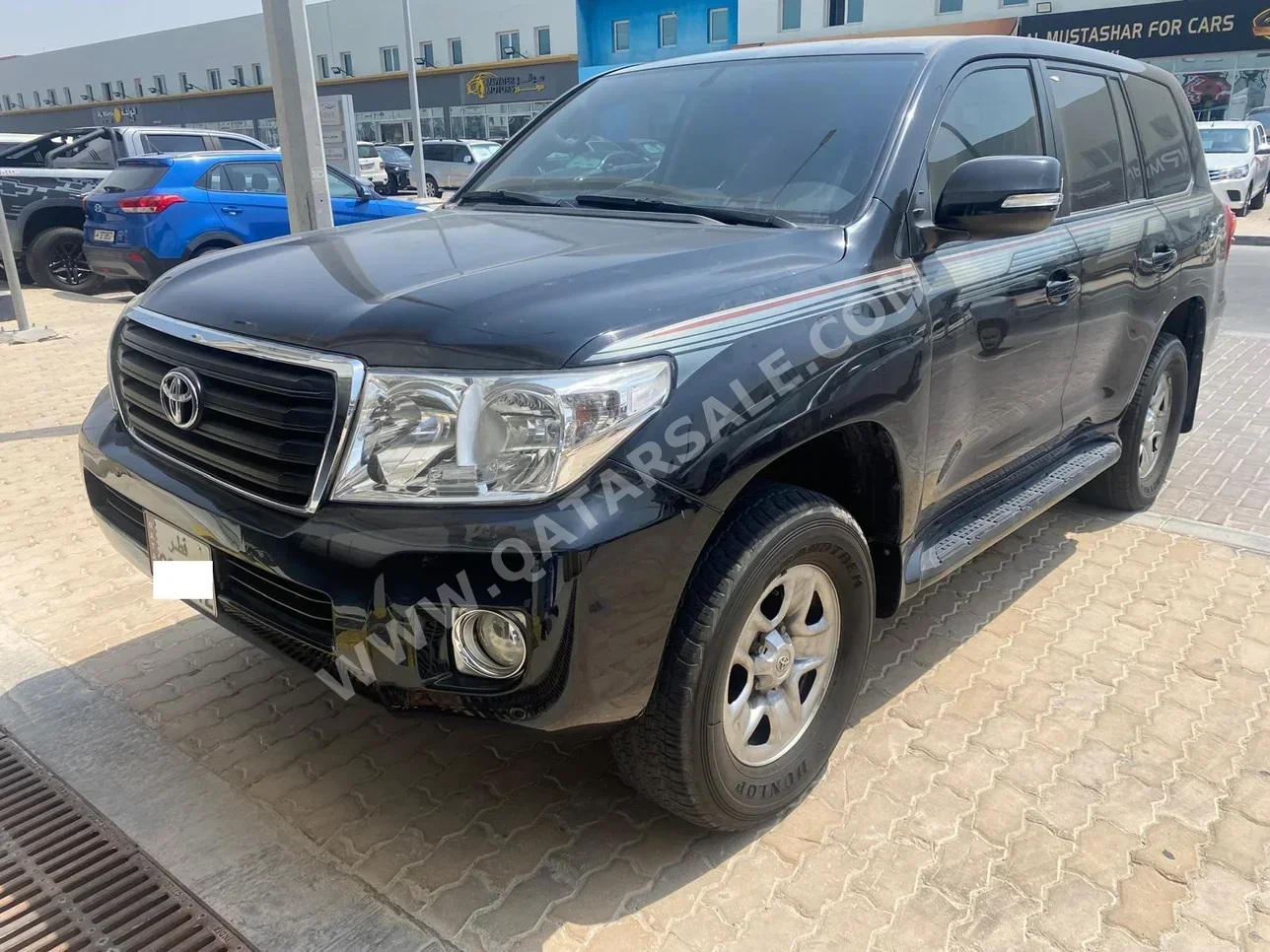 Toyota  Land Cruiser  G  2015  Automatic  221,000 Km  6 Cylinder  Four Wheel Drive (4WD)  SUV  Black