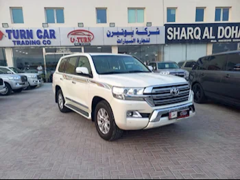 Toyota  Land Cruiser  GXR  2017  Automatic  235,000 Km  8 Cylinder  Four Wheel Drive (4WD)  SUV  White