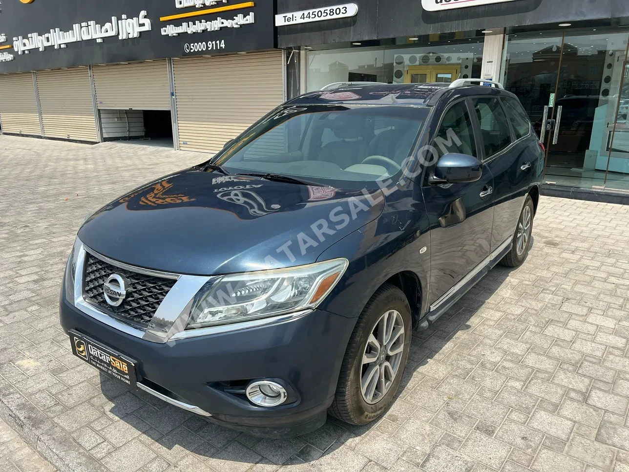 Nissan  Pathfinder  2014  Automatic  100,000 Km  6 Cylinder  Four Wheel Drive (4WD)  SUV  Blue