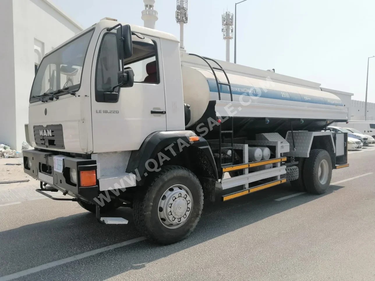 Water Tanker MAN  2005  White  245000 Km