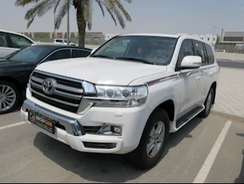 Toyota  Land Cruiser  GXR  2020  Automatic  134,000 Km  6 Cylinder  Four Wheel Drive (4WD)  SUV  White