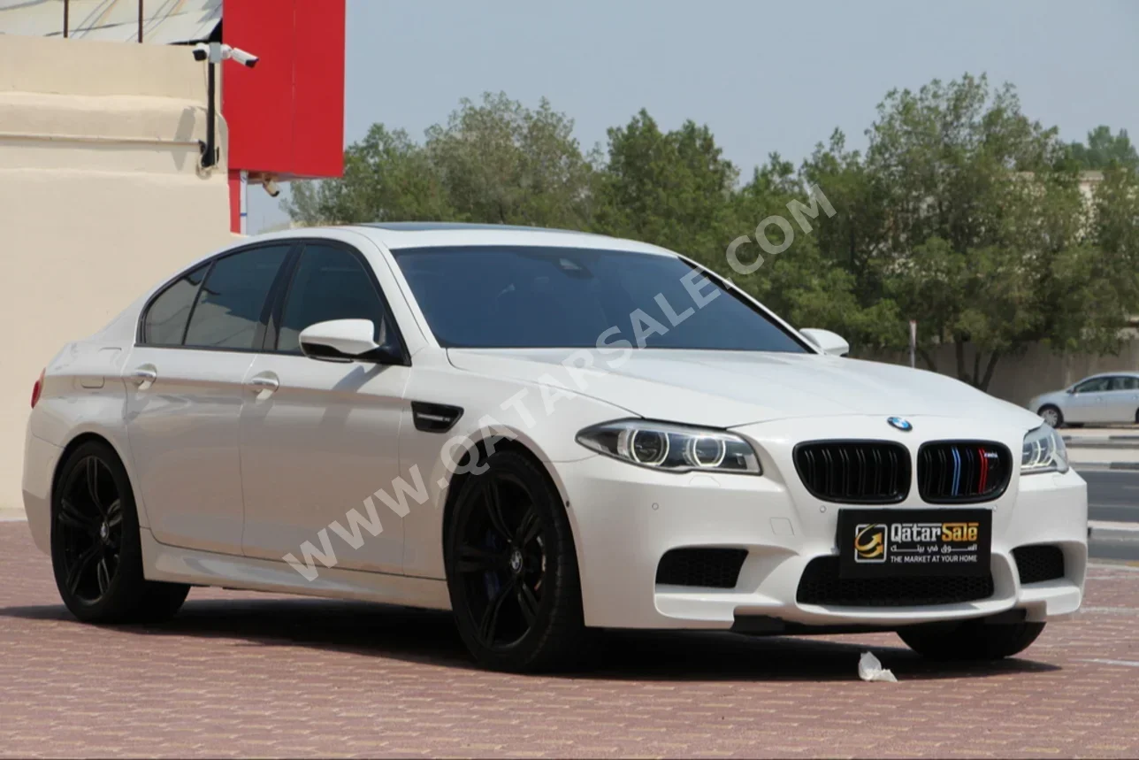  BMW  M-Series  5  2016  Automatic  128,000 Km  8 Cylinder  Rear Wheel Drive (RWD)  Sedan  White  With Warranty