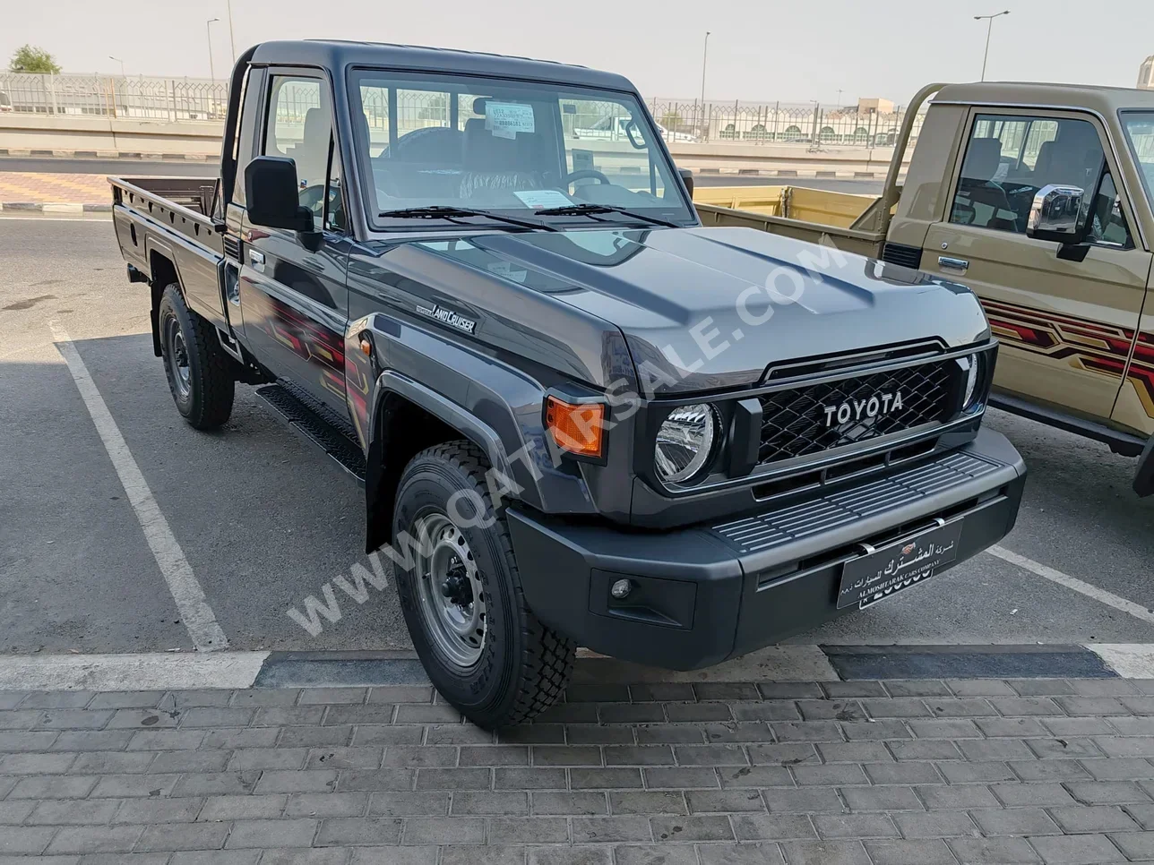 Toyota  Land Cruiser  LX  2024  Automatic  0 Km  6 Cylinder  Four Wheel Drive (4WD)  Pick Up  Gray  With Warranty