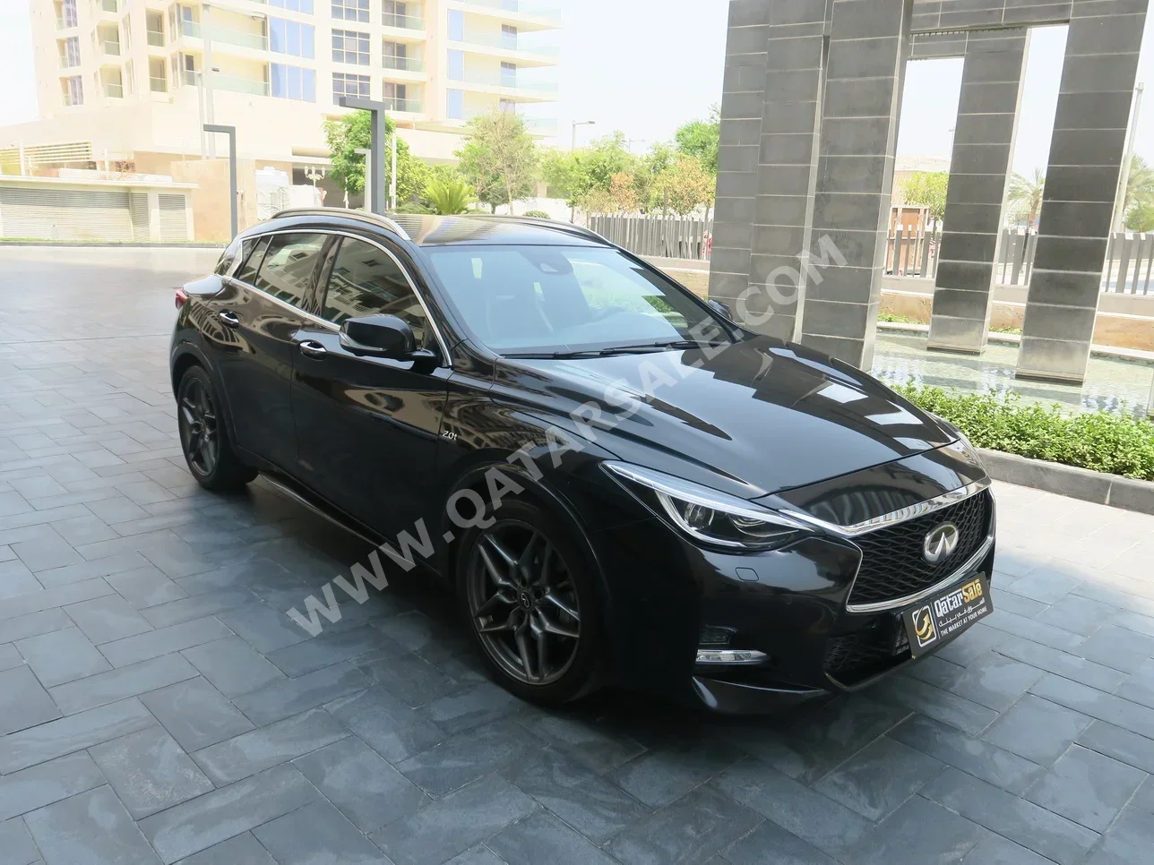 Infiniti  Q  30S  2017  Automatic  136,000 Km  4 Cylinder  All Wheel Drive (AWD)  SUV  Black