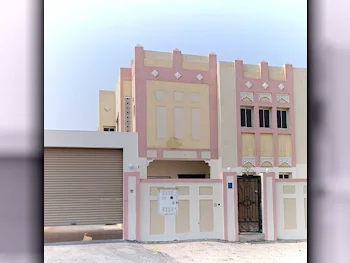 Family Residential  - Not Furnished  - Al Rayyan  - Izghawa  - 5 Bedrooms