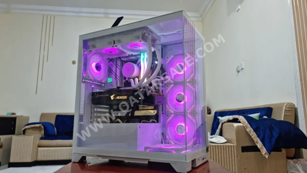 Gaming PC - Intel Core i7  - Gigabyte  - Nvidia Geforce  - GTX 1080 Ti  - 11 GB -  16 GB(2x8)  / DDR 4 - SSD :  1 TB - HDD :  Not Installed  2023