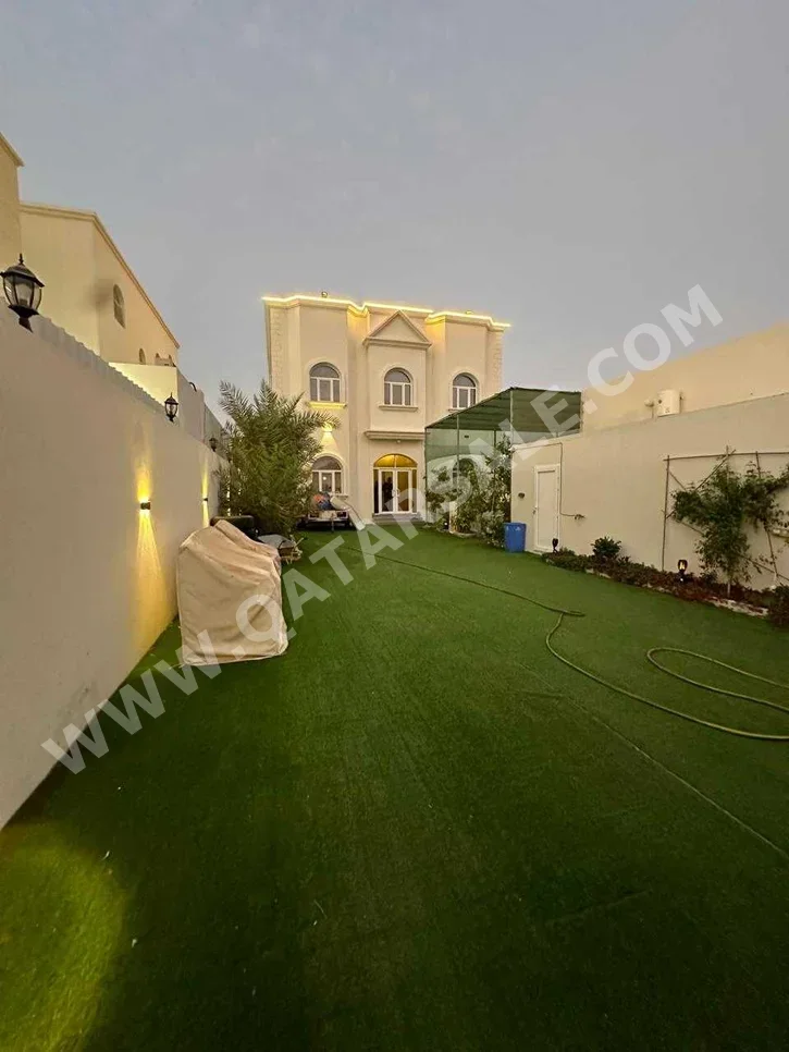 Family Residential  - Not Furnished  - Al Daayen  - Umm Qarn  - 6 Bedrooms