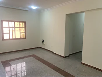 3 Bedrooms  Apartment  For Rent  in Doha -  Fereej Bin Dirham  Not Furnished